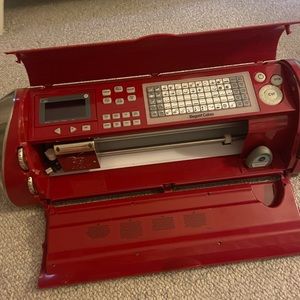 fondnt cutter/designer